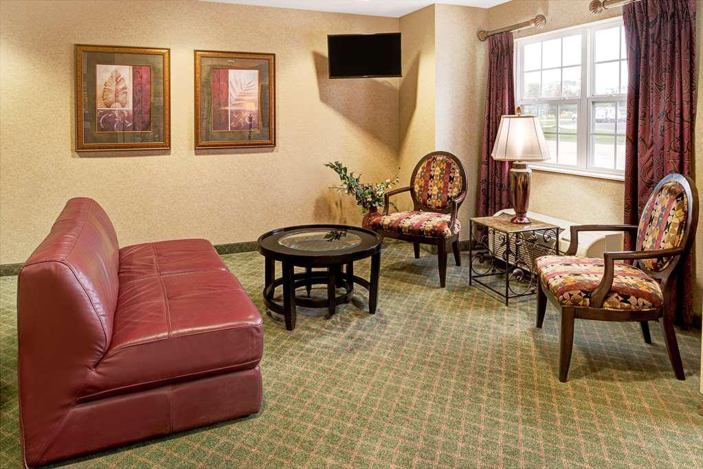 Microtel Inn & Suites By Wyndham Белвю Екстериор снимка